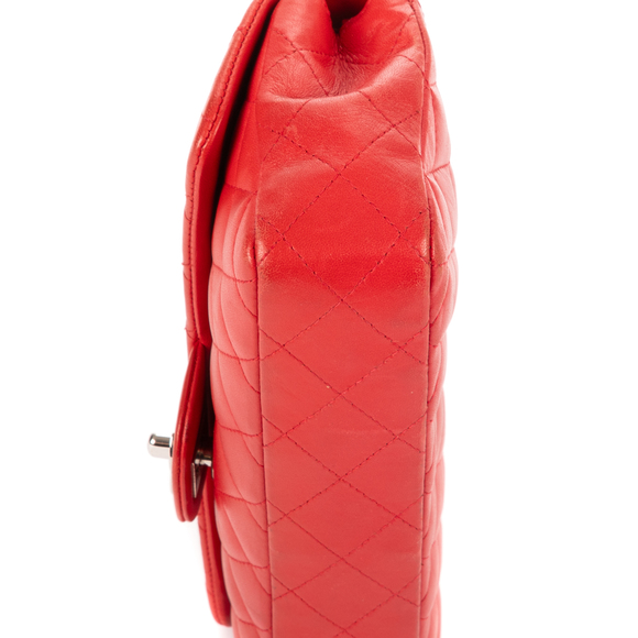 Chanel East West Flap - Picture 8 of 11